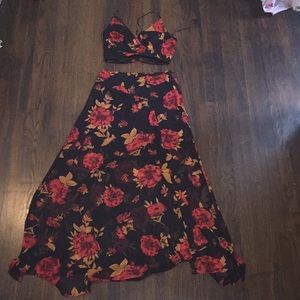 Beautiful two-piece set SIZE MED #coachella